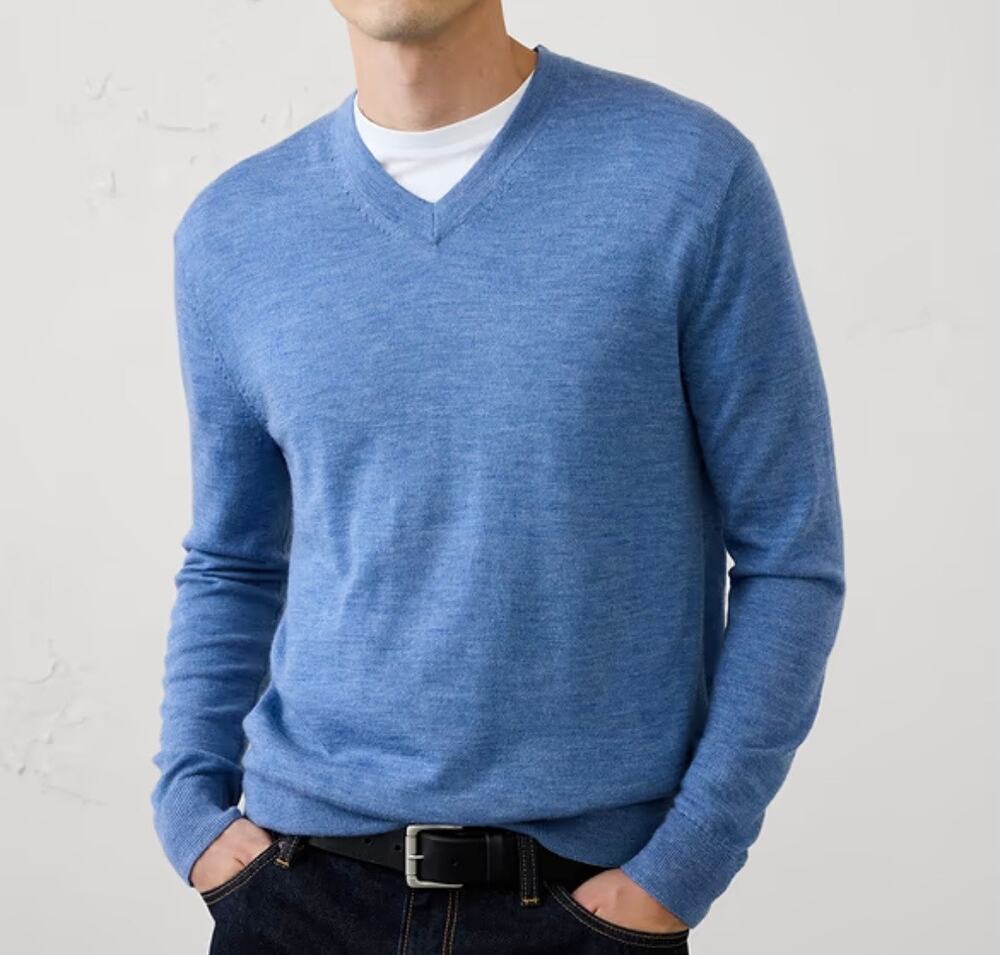 Banana Republic Men's Extra Fine Merino Wool V-Neck Sweater Blue Size S NWT